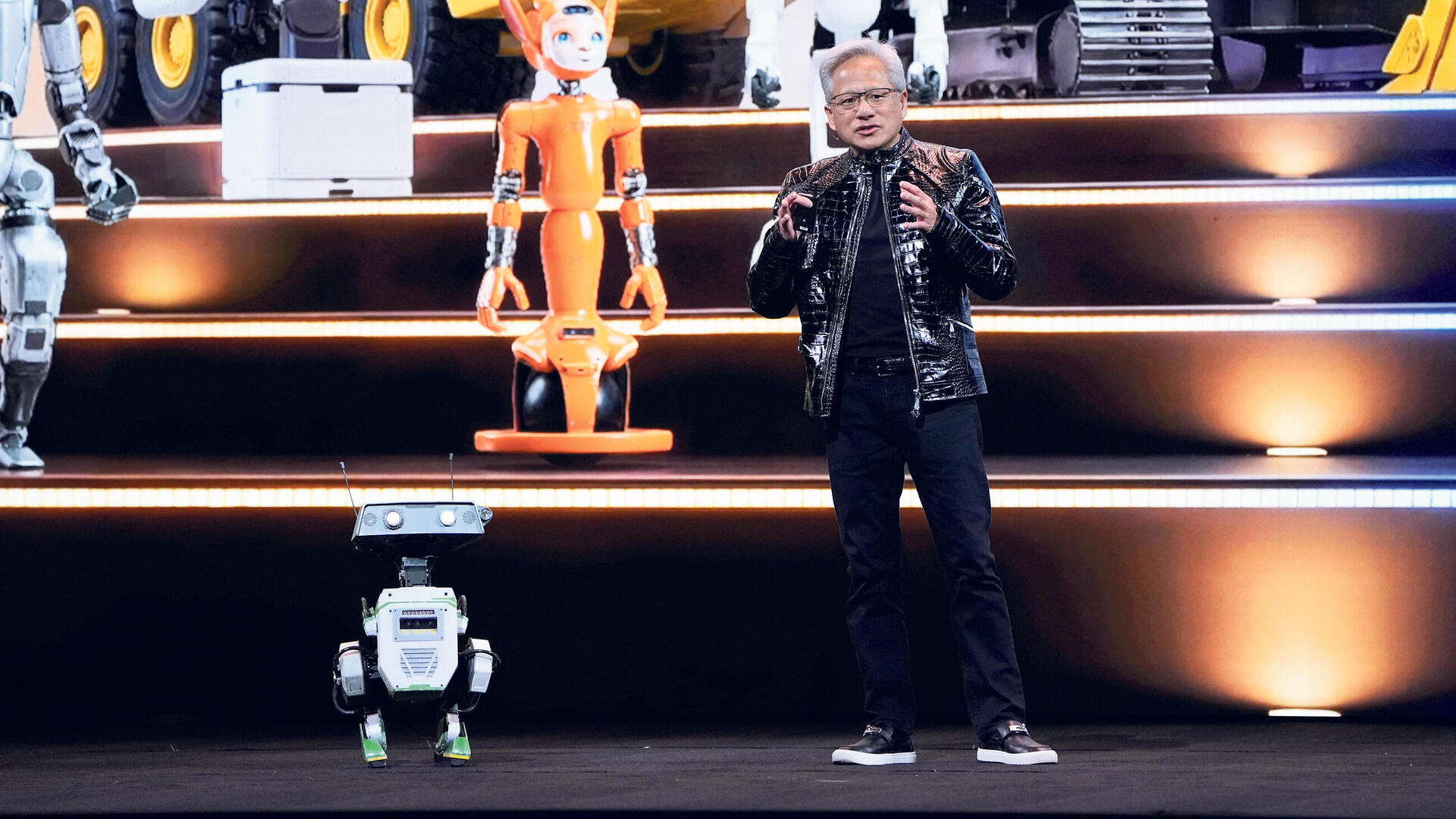 מנכ"ל אנבידיה ג'נסן הואנג בתערוכת CES בינואר