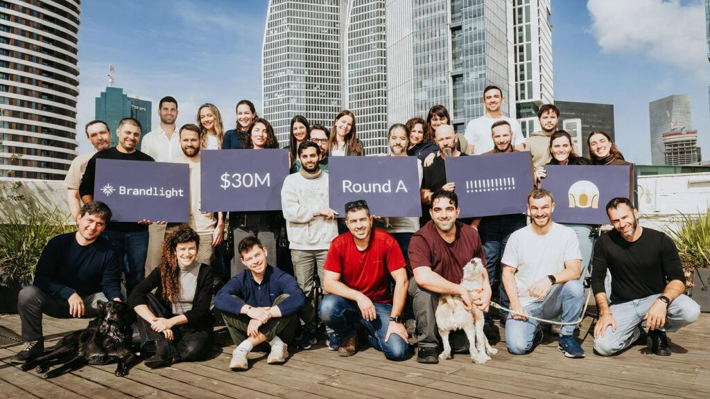 צוות ברנדלייט Brandlight