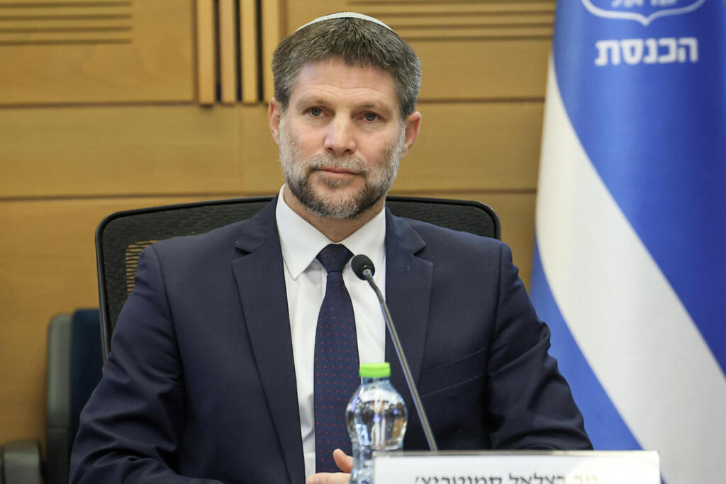 שר האוצר בצלאל סמוטריץ' בוועדה למיזמים ציבוריים 11.2.26 (צילום: דוברות הכנסת, דני שם-טוב) שר האוצר בצלאל סמוטריץ' בוועדה למיזמים ציבוריים 11.2.26