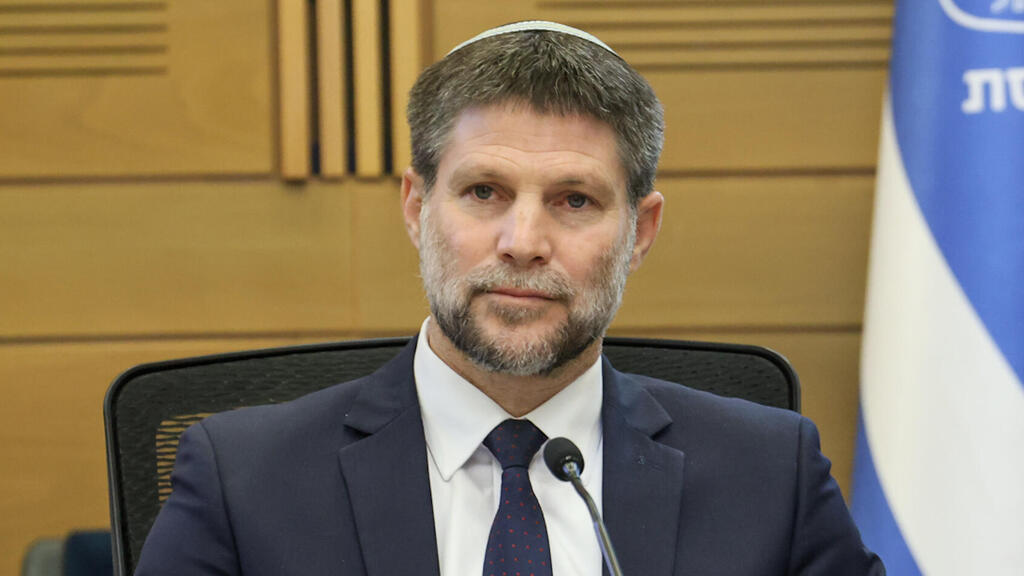 שר האוצר בצלאל סמוטריץ'. שואף שהתקציב יאושר בזמן (צילום: דוברות הכנסת, דני שם-טוב) שר האוצר בצלאל סמוטריץ' בוועדה למיזמים ציבוריים 11.2.26