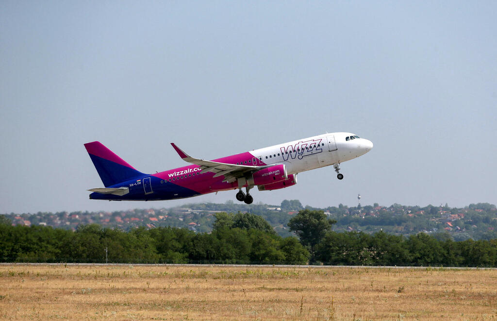 מטוס של וויז אייר וויזאייר