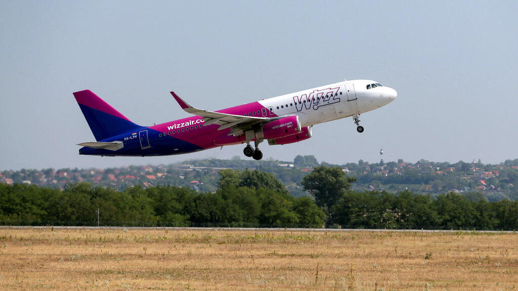 מטוס של וויז אייר וויזאייר