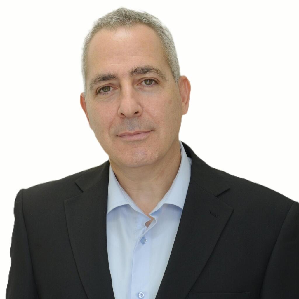 עו"ד צבי שוב