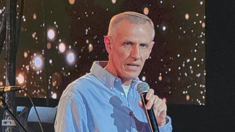 ינקי קוינט באירוע הפרידה שנערך ע"י רשות מקרקעי ישראל באולם אירועים במודיעין