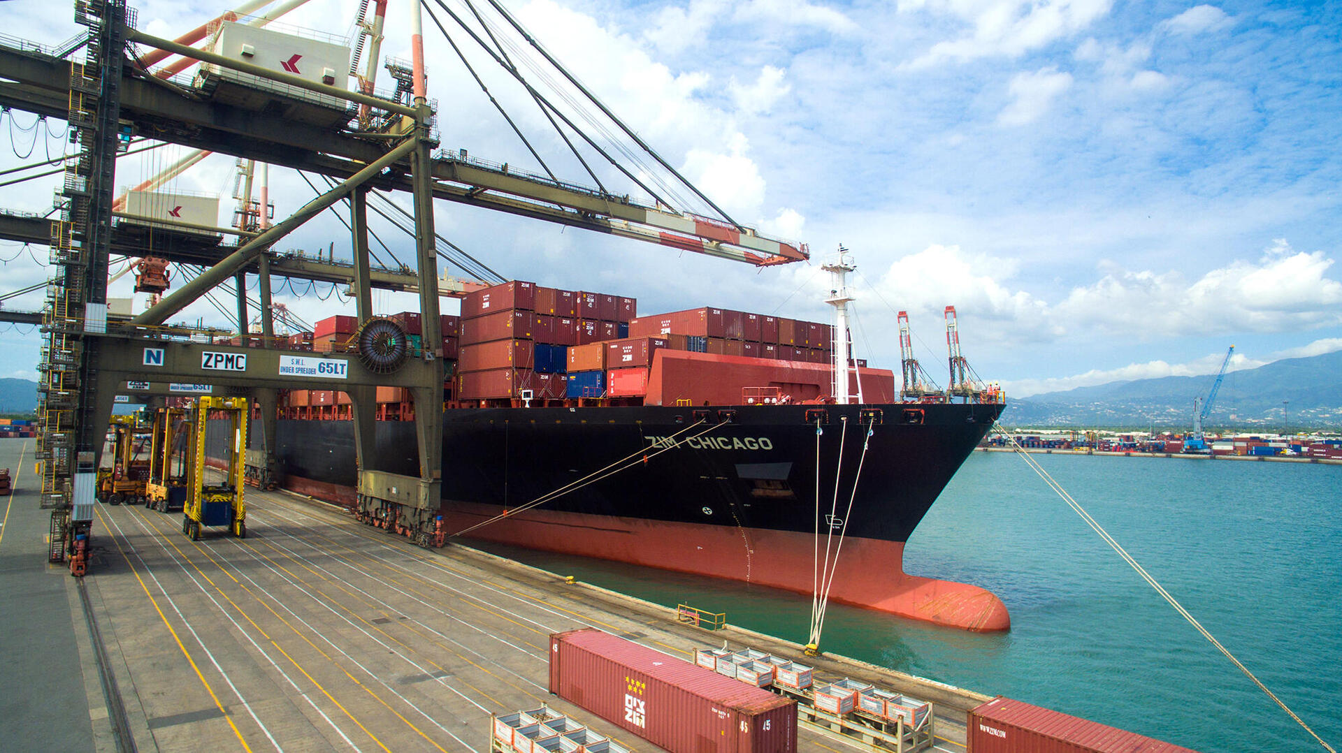 אונייה אוניית צים שיקגו