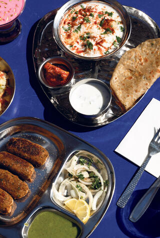 פנאי בית קפה בוליווד