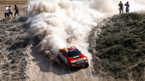 שובו של השוגון: מדוע מיצובישי חוזרת לעבר ומחייה את הפאג'רו?