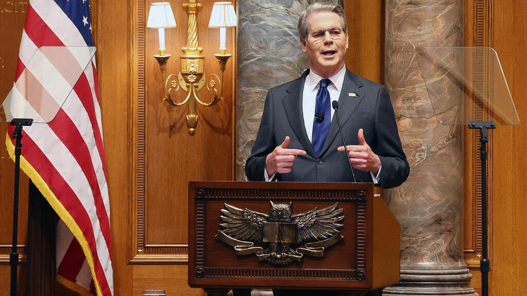 שר האוצר האמריקאי סקוט בסנט