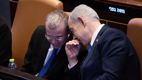 צילום: אלכס קולומויסקי מאי ציות לבג"ץ ועד חוק לימוד תורה: הממשלה מוציאה כרטיס אדום לדמוקרטיה