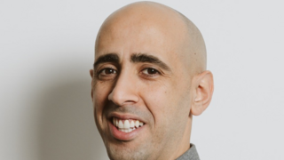 יקיר סודרי בילדוטס 