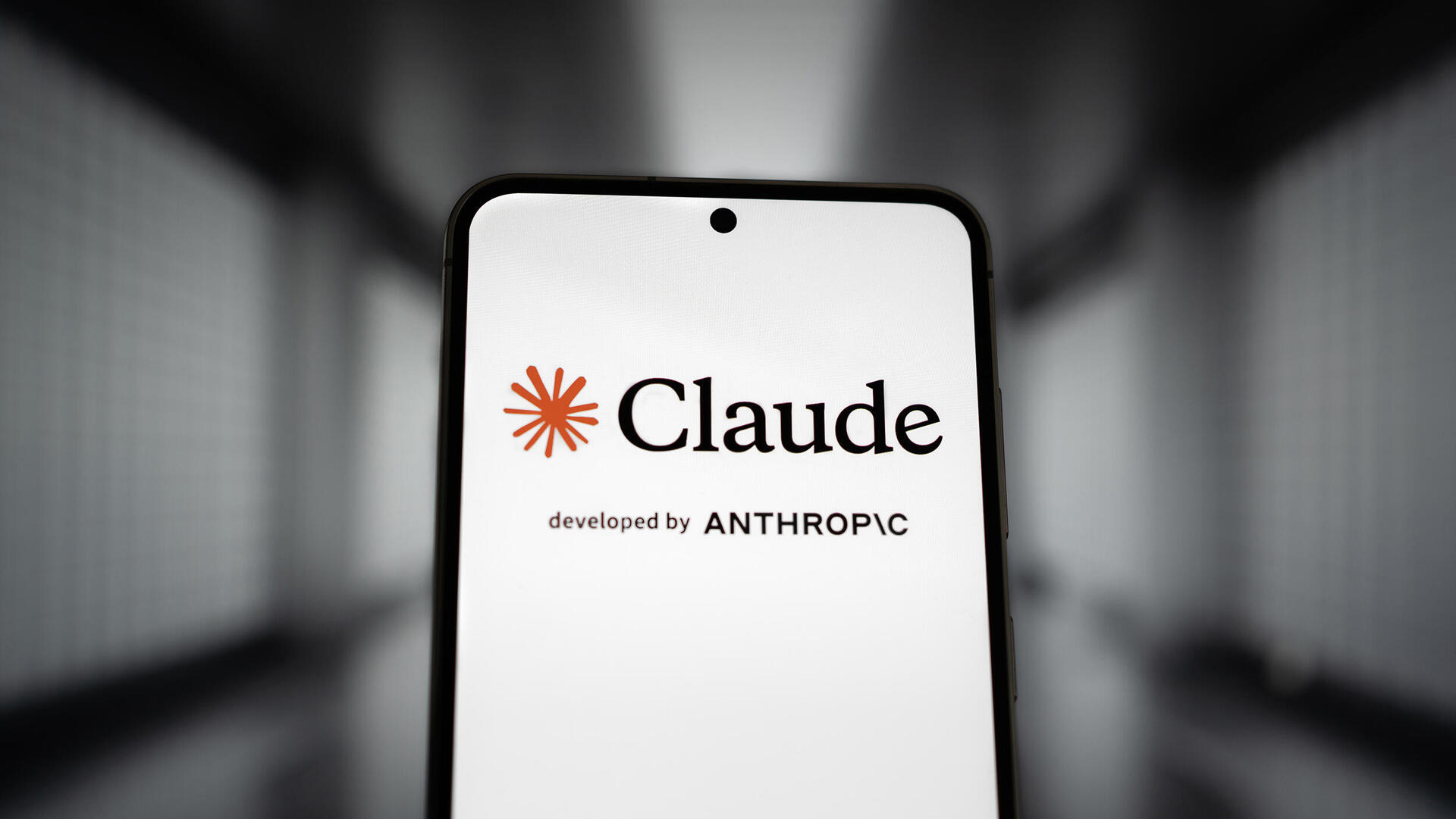 אפליקציית קלאוד קלוד