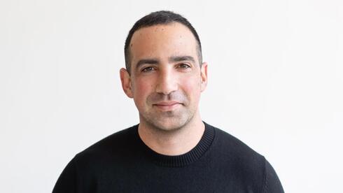 משחקי הכס של ענף הסייבר: כשאנתרופיק ו-OpenAI נכנסות לזירה