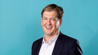 יוצר הטלוויזיה ביל לורנס פנאי