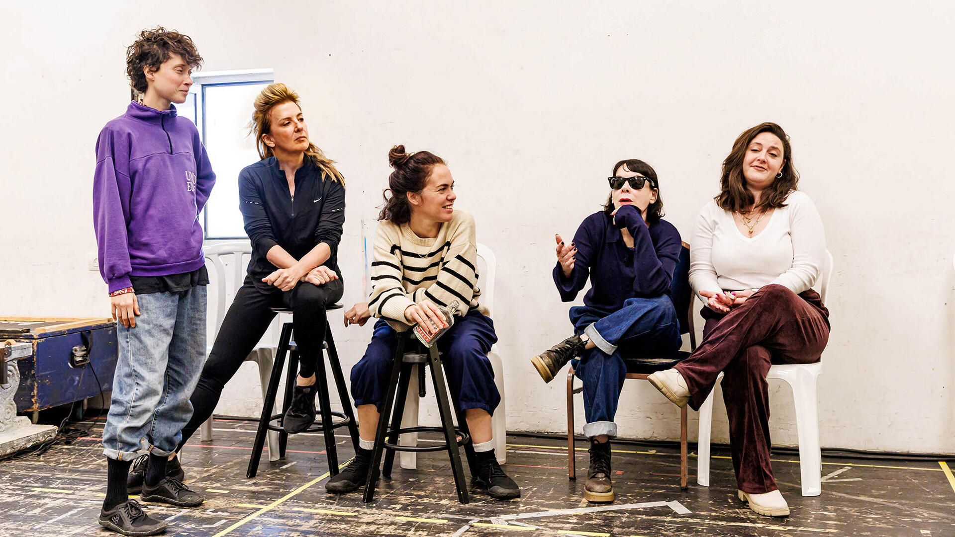 מתוך חזרה להצגה ל הלילה ה 12 מימין כרמל נצר אורלי זילברשץ נילי רוגל ו ליליאן ברטו פנאי