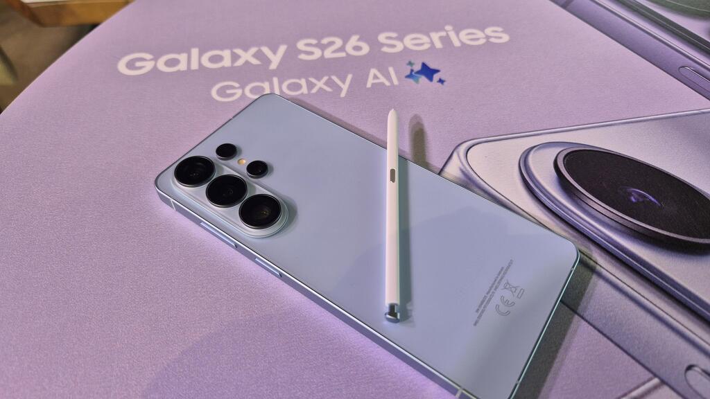 גלקסי S26 אולטרה עם עט