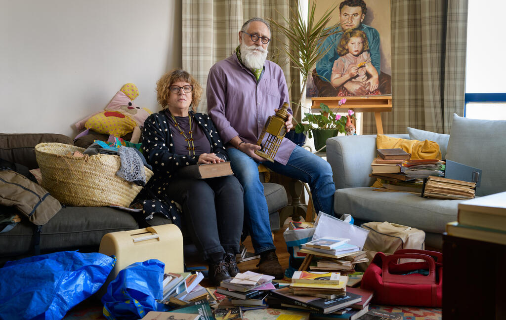 כתבת קשישים אורזים את הבתים שלהם מוסף 26.06.26