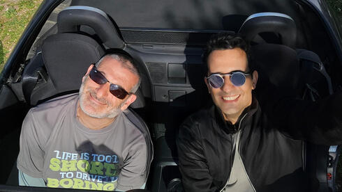 תנו לשמש לעלות, העיקר שיראו אותנו