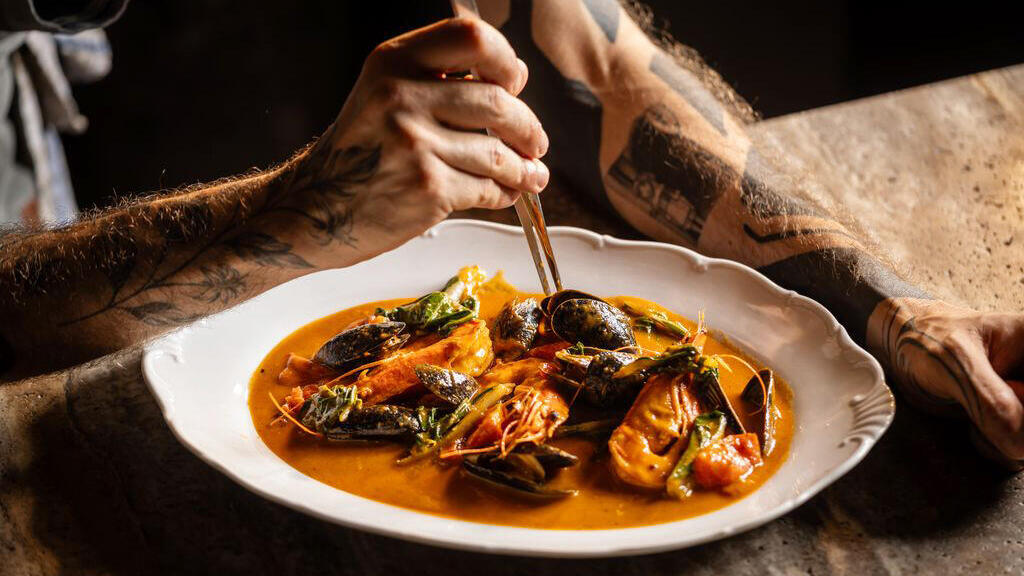 מנה בפאלט בר (צילום: אנטולי מיכאלו) מנה ב פאלט בר פנאי