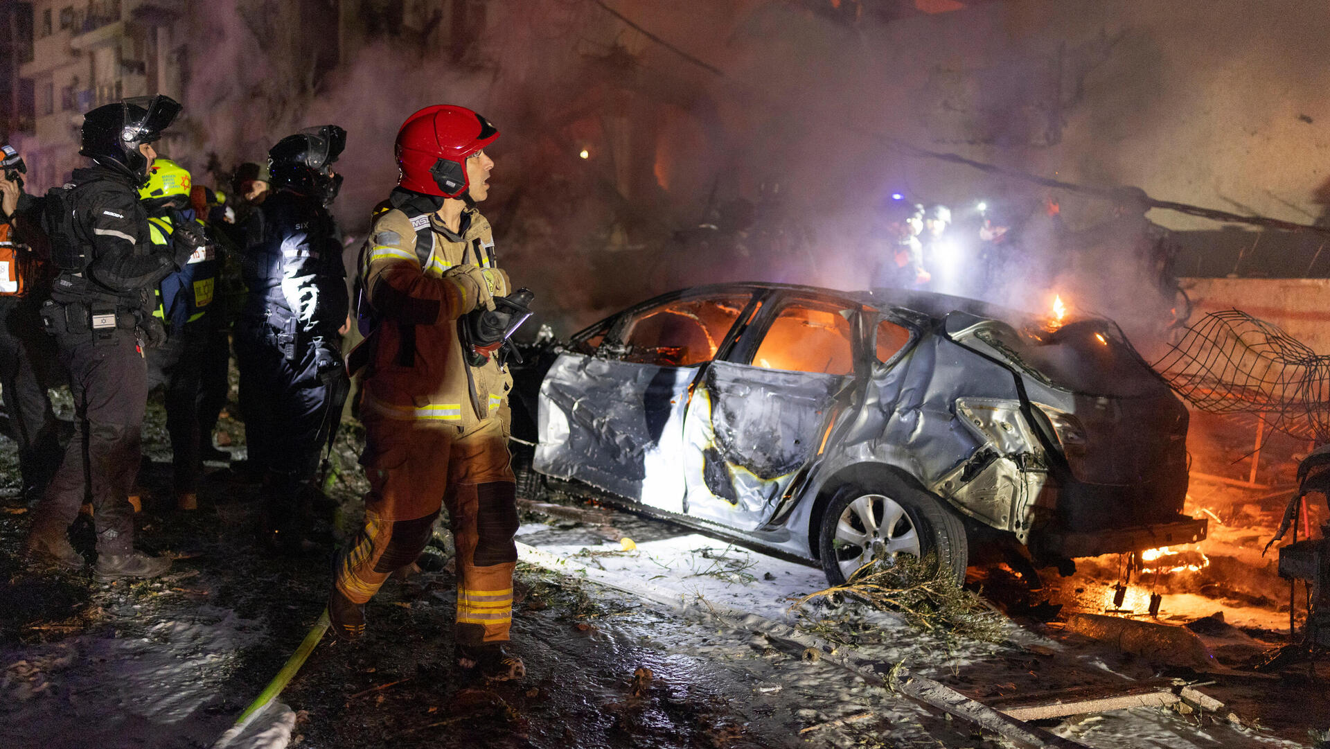 רכב שנפגע מ טיל איראני ב תל אביב שאגת הארי מלחמה עם איראן 28.2.26