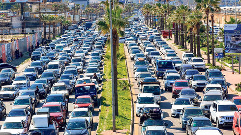 לבנון על הקצה: בביירות מזהירים שמלחמה נוספת תמוטט את הכלכלה