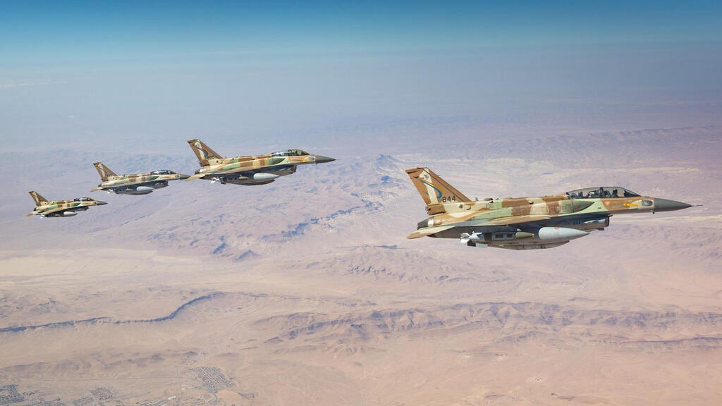 תיעוד מטוסי קרב חיל האוויר בדרכם תקיפה איראן מבצע שאגת הארי