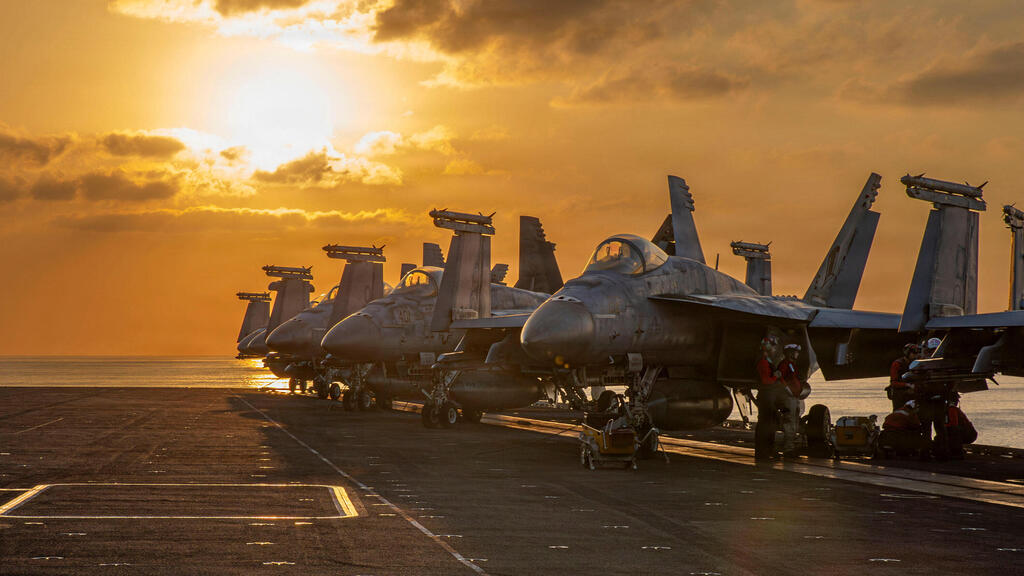 מטוסים של צבא ארה"ב (צילום: Navy/Handout via REUTERS) מטוסים של צבא ארה"ב 3.3.26 מלחמה עם איראן