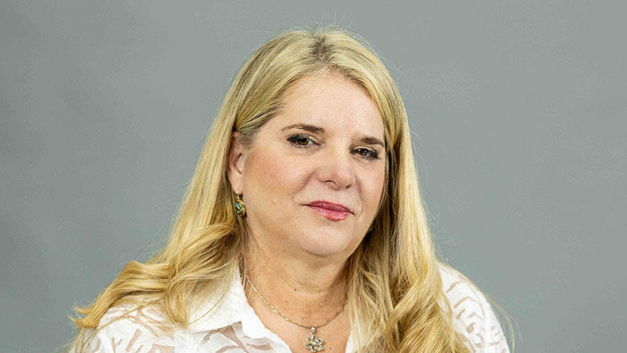 עו"ד דנה דרזנין 