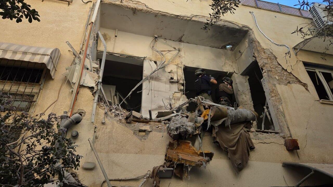 פגיעה ב בית ב תל אביב שאגת הארי ירי איראן טיפים