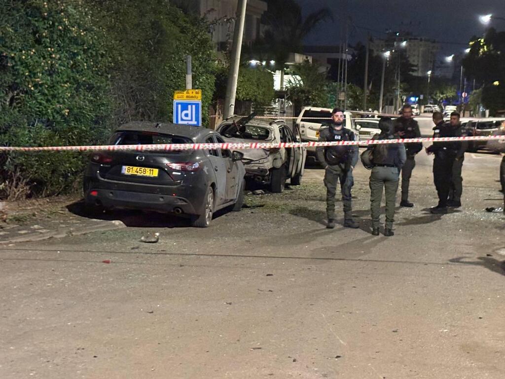 זירת הנפילה בראשון לציון (צילום: מאיר תורג'מן) זירת נפילה ב ראשון לציון מלחמה עם איראן טילים 9.3.26