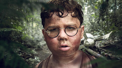 מבעל זבוב ועד קונאן או'בריאן: הפוגות קלות מהמלחמה בלי לצאת מהבית