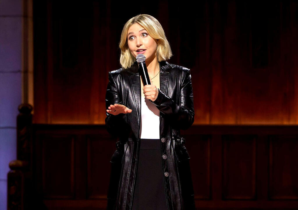 הסטנד אפ של טיילור טומלינסון פנאי