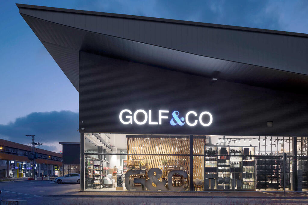 גולף (צילום: שי אפשטיין) סניף של גולף אנד קו golf & co ב רחוב הלח"י בני ברק