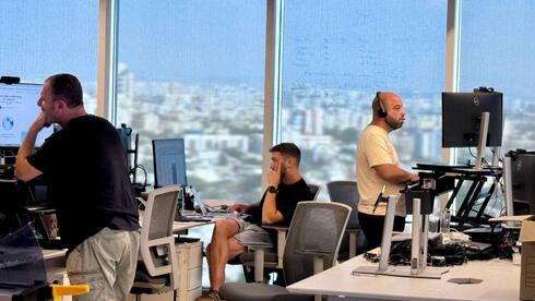 "ראיונות נפסקים באזעקות, מועמדים פונו מבתיהם" - החברות שממשיכות לגייס עובדים גם במלחמה