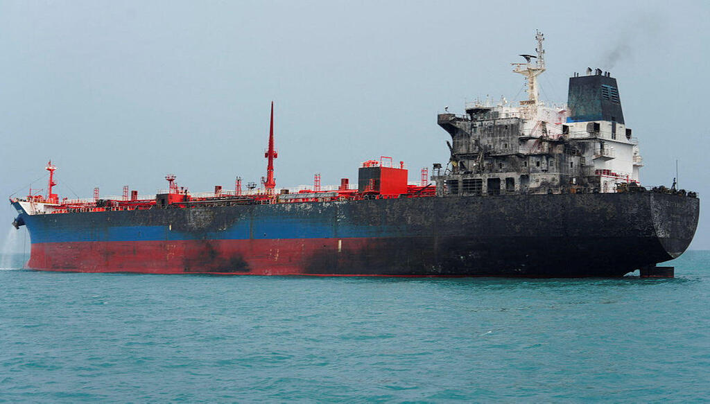 ספינה 3 שנשאה נפט עיראקי במים הטריטוריאליים של עיראק והותקפה 12.3.26 מלחמה עם איראן