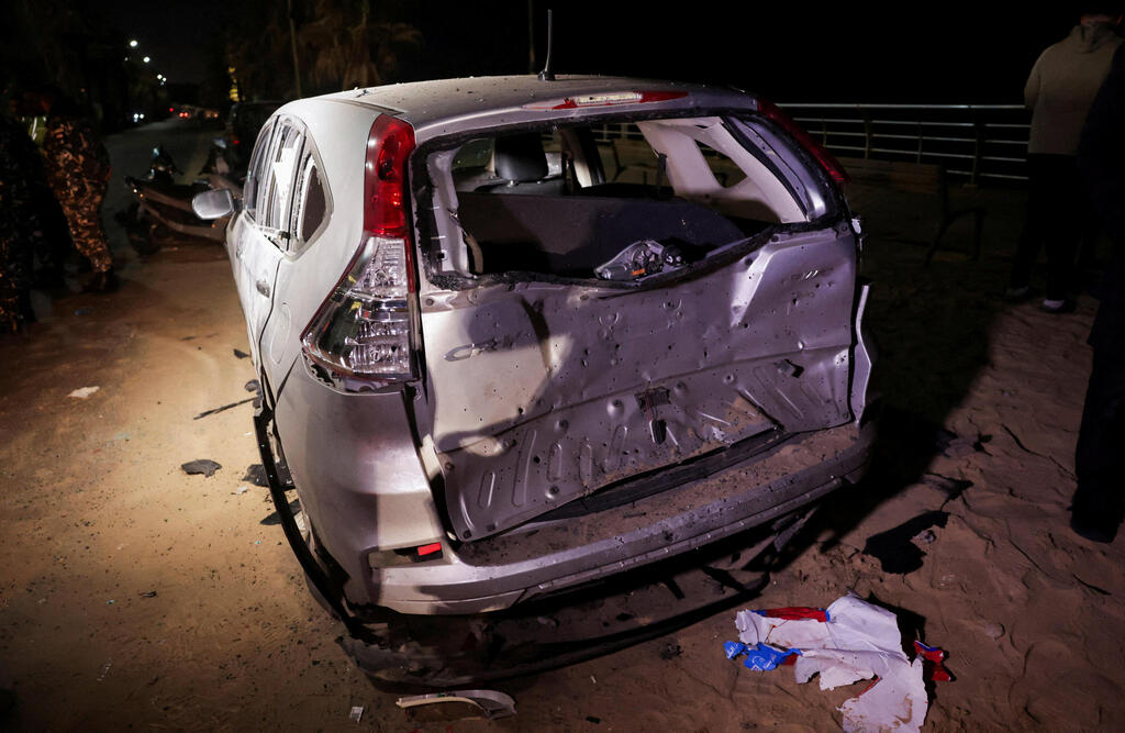 רכב שנפגע מתקיפת כטב"מ ברמלה אל-בידא ביירות לבנון 12.3.26