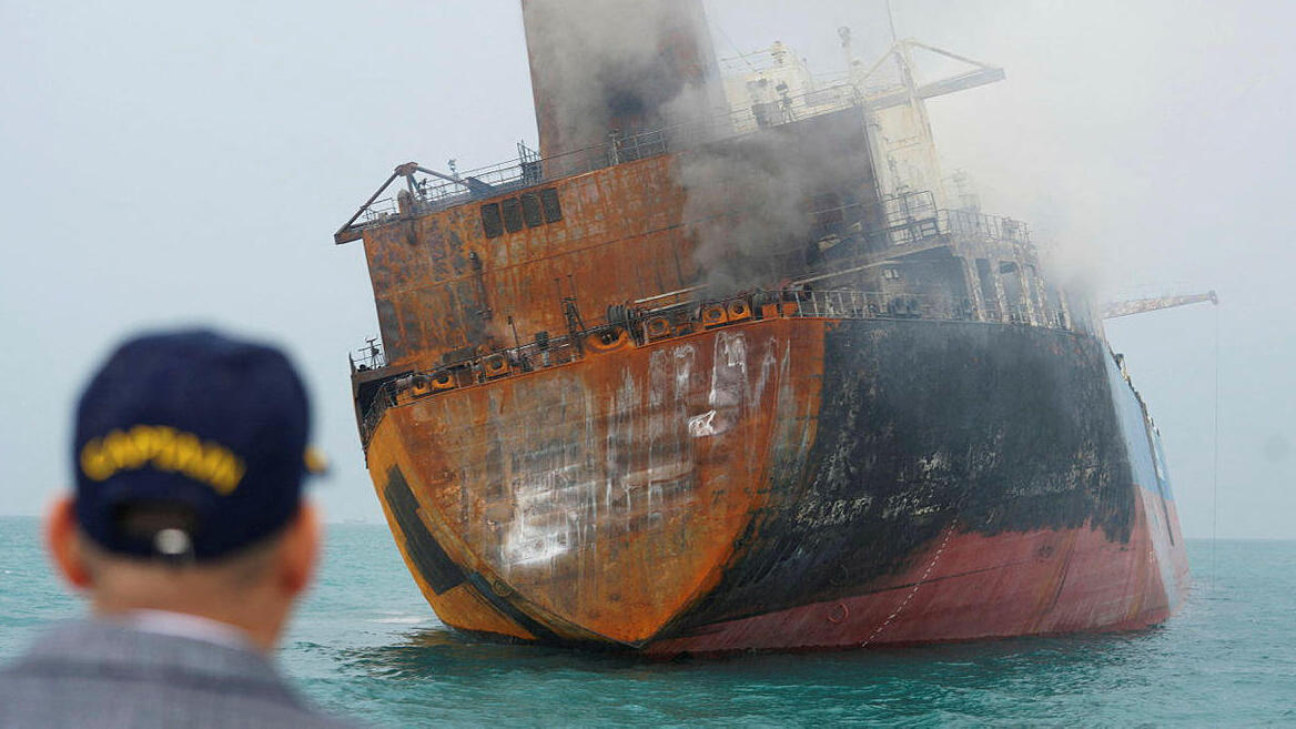 ספינה שנשאה נפט עיראקי במים הטריטוריאליים של עיראק והותקפה 12.3.26 מלחמה עם איראן