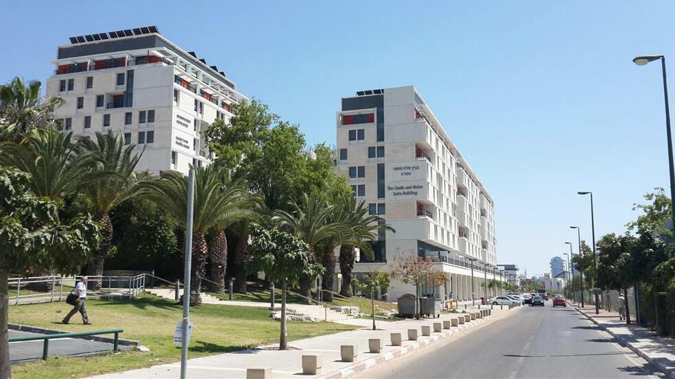 מעונות ברושים ליד אוניברסיטת ת"א. "רוצים לעזוב בגלל הפגיעה בפרטיות" (צילום: באדיבות שיכון ובינוי נדל"ן) מעונות ברושים לצד אוניברסיטת תל אביב