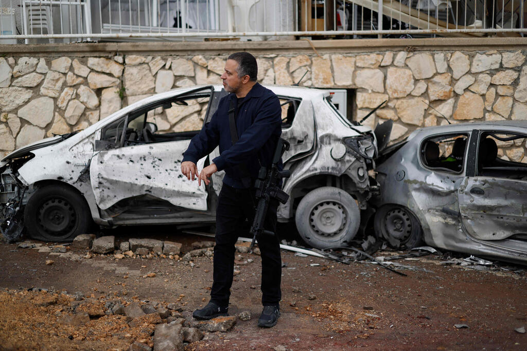 נזק בעקבות נפילה ב חצור הגלילית בצפון מלחמה עם איראן חיזבאללה  14.3.26