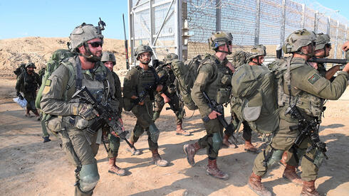 Reserve forces leave the Gaza Strip. 