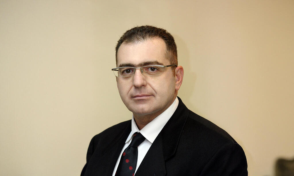 עו"ד עפר שחל