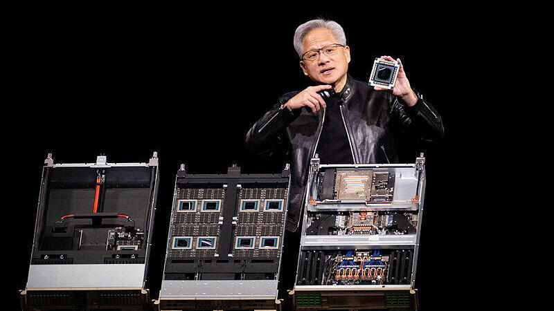 ג'נסן הואנג ג'נסן הוואנג מייסד אנבידיה בוועידת GTC 2026