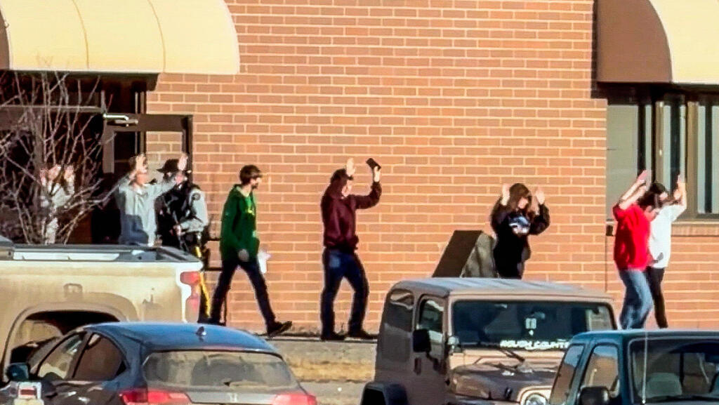  זירת הטבח ב קנדה 12.2.26 המחבלת שיצאה למסע ירי התייעצה עם ChatGPT