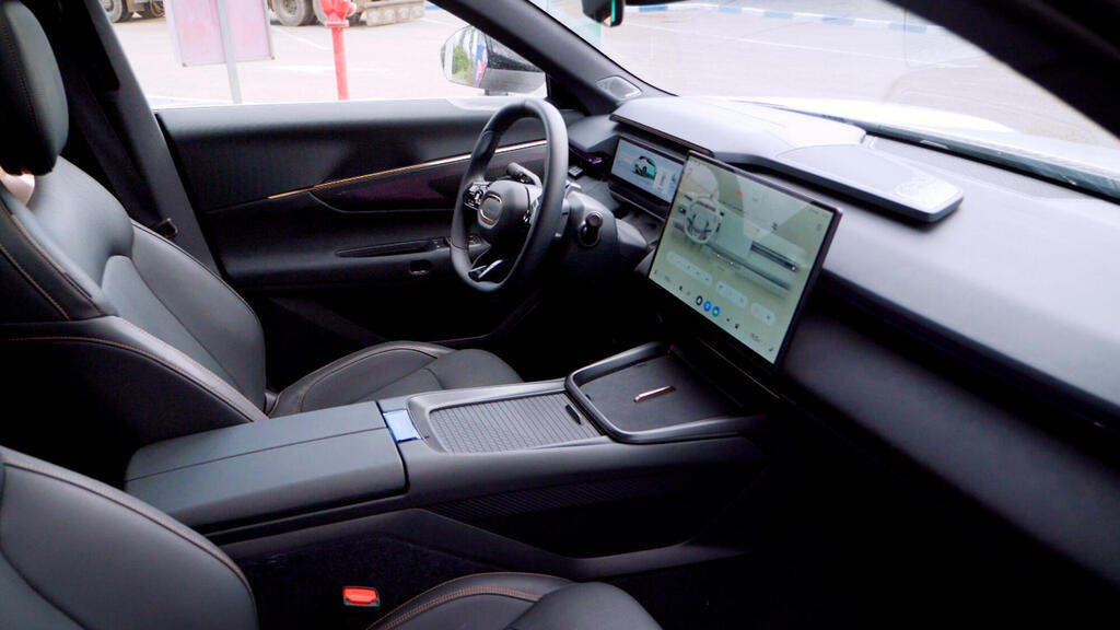  מבחן רכב לינק אנד קו 08