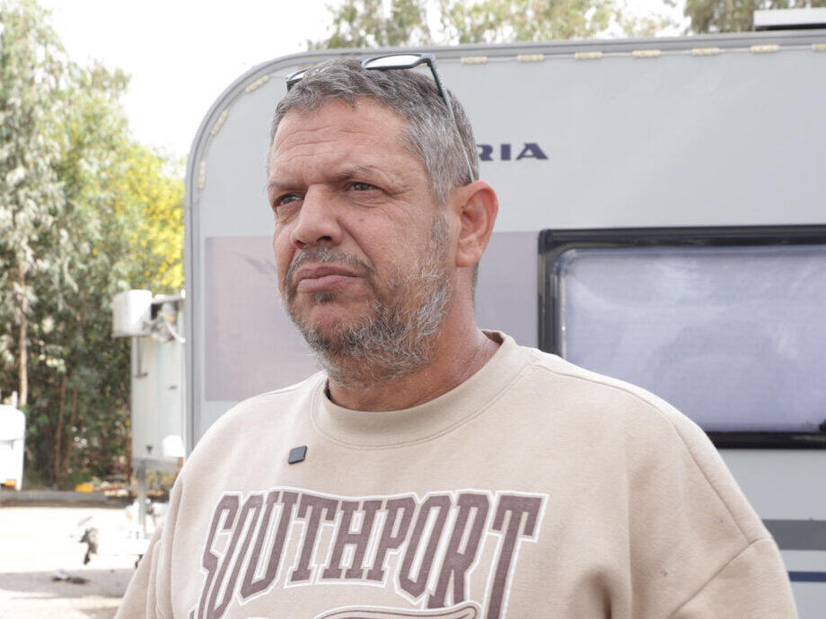   שי כהן  מתחם קרוואנים בחולון מוסף