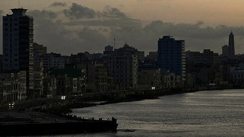 10 מיליון תושבים בחושך: רשת החשמל הארצית של קובה קרסה