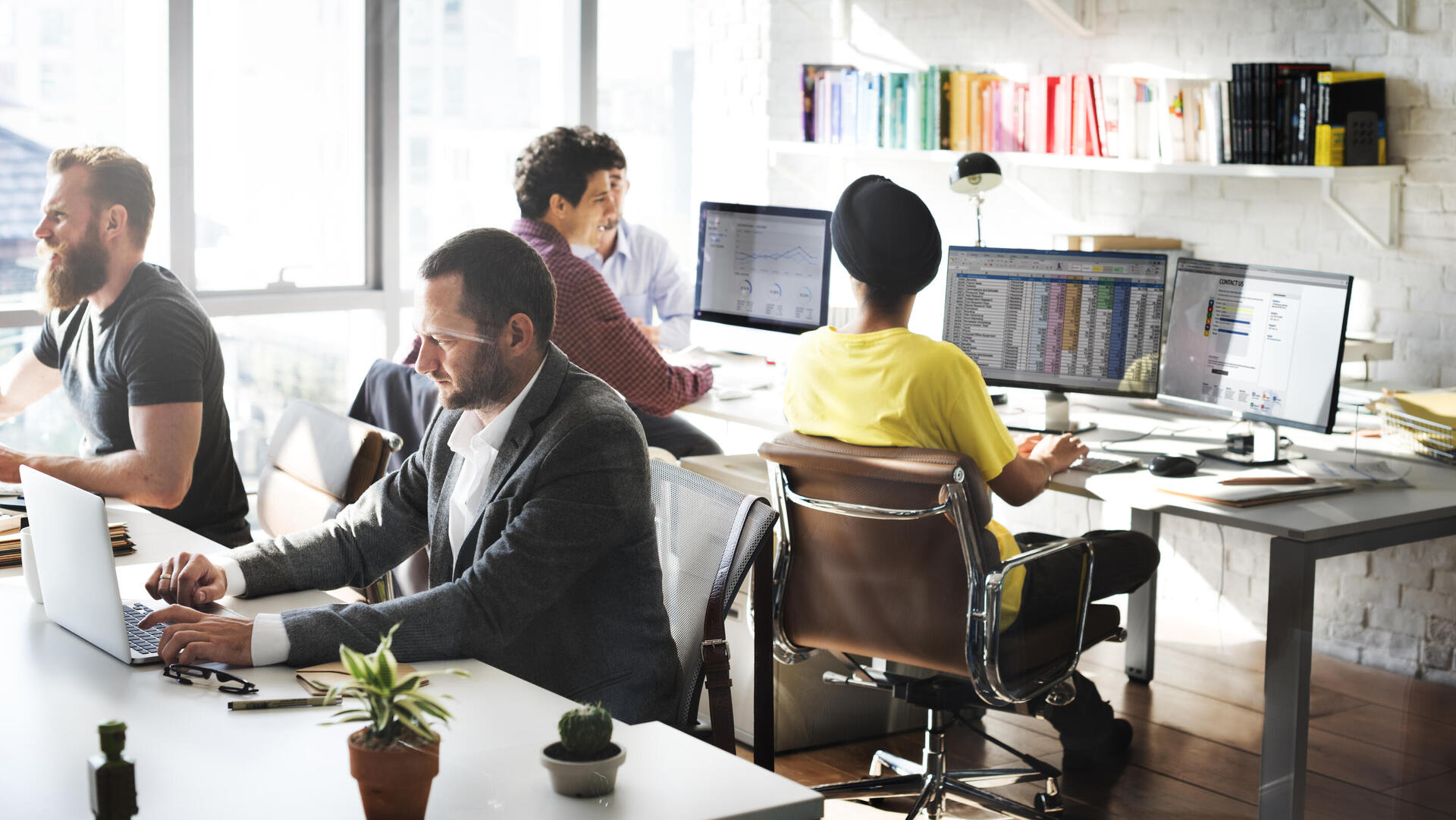 "מיתוג המעסיק שלכם נבנה עכשיו - במקלט, בזום ובמילואים"