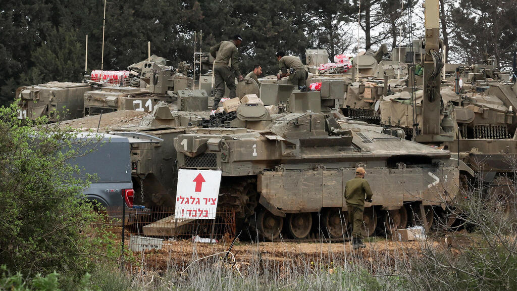 מלחמה מול חיזבאללה חיילי מילואים בהתארגנות לקראת כניסה ללבנון בגבול הצפון ב אצבע הגליל