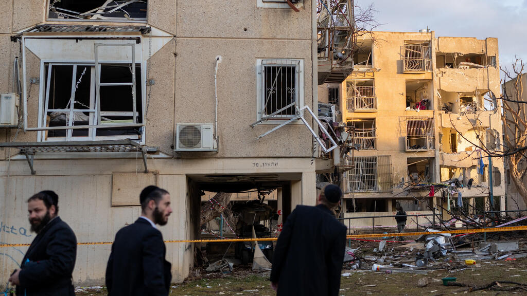 ערד הריסות נזקים זירה זירת פגיעה ישירה נפילה טיל ירי איראן שאגת הארי