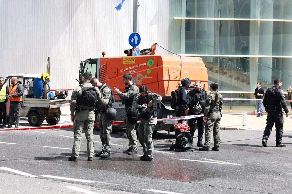 תל אביב הבימה נפילה פגיעה רסיס שבר יירוט ירי שיגור איראן מבצע שאגת הארי 22.3.26