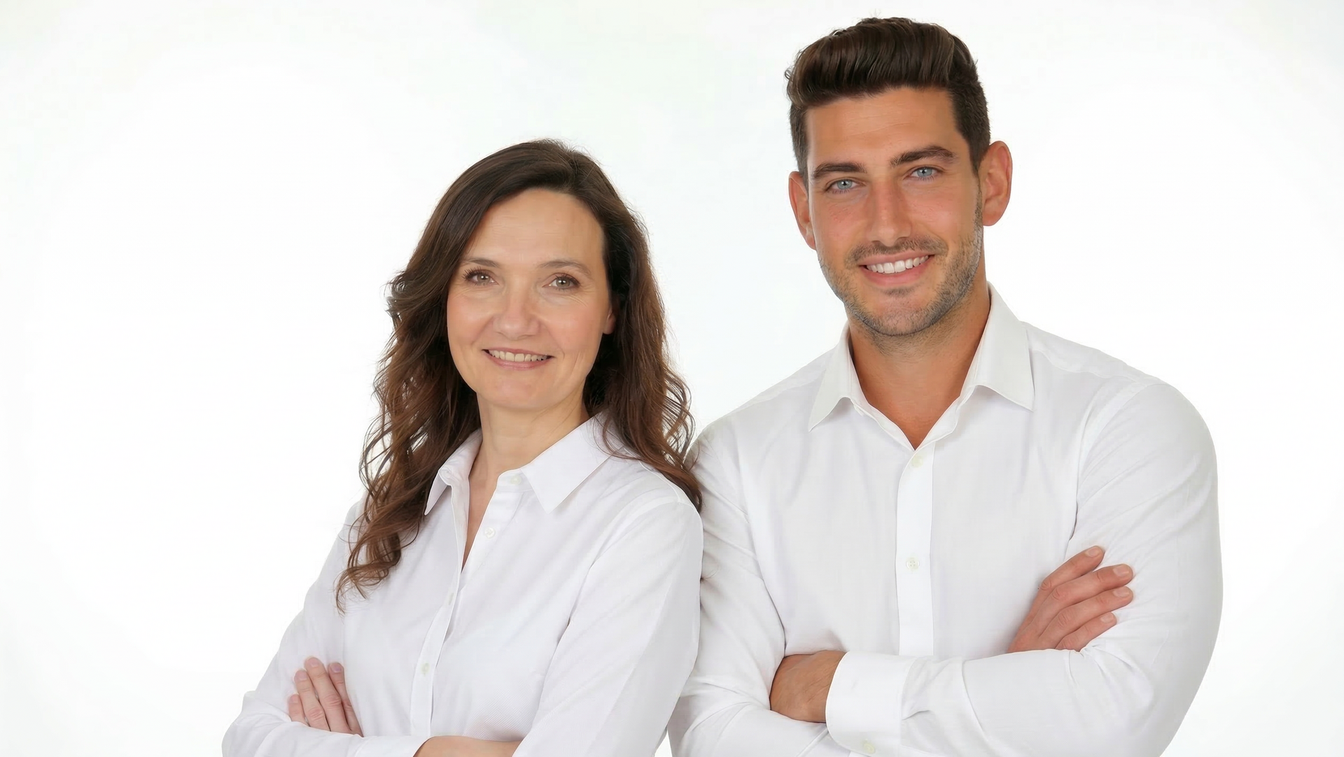 גיל אשכנזי, סמנכ"ל שיווק ואירנה גרשגורן, מנהלת מערכות מידע